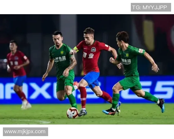 南京飞盘队边路渗透创新策略解析与战术演变探讨