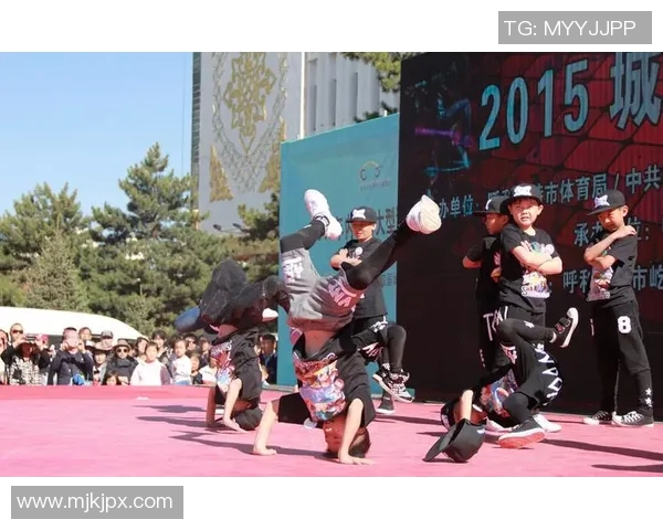 城市马拉松赛中北京街舞队的战术分析与表现评估